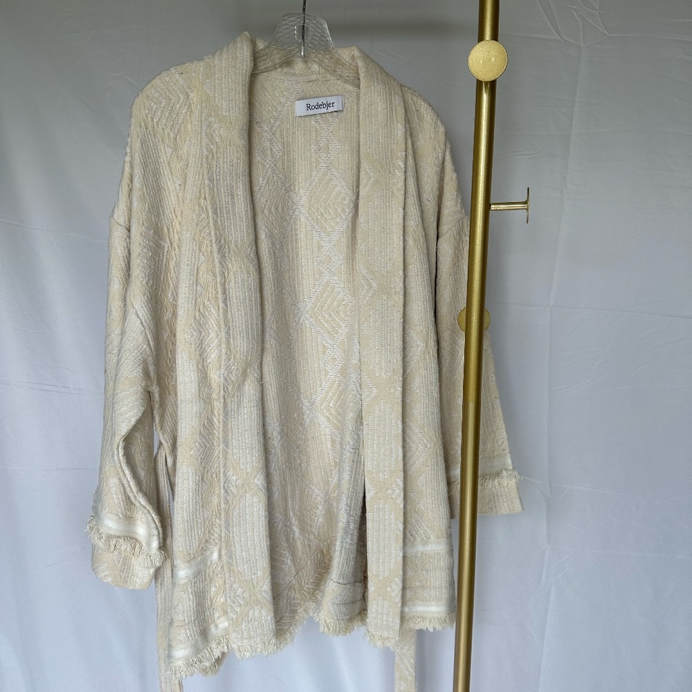 Rodebjer beige jacket/ robe - Picture 2 of 5
